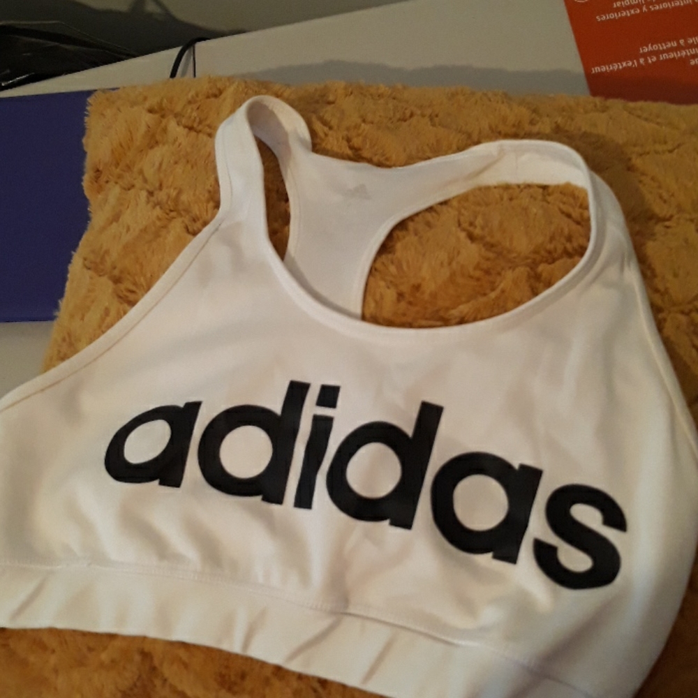 ADIDAS - Picture 2 of 4